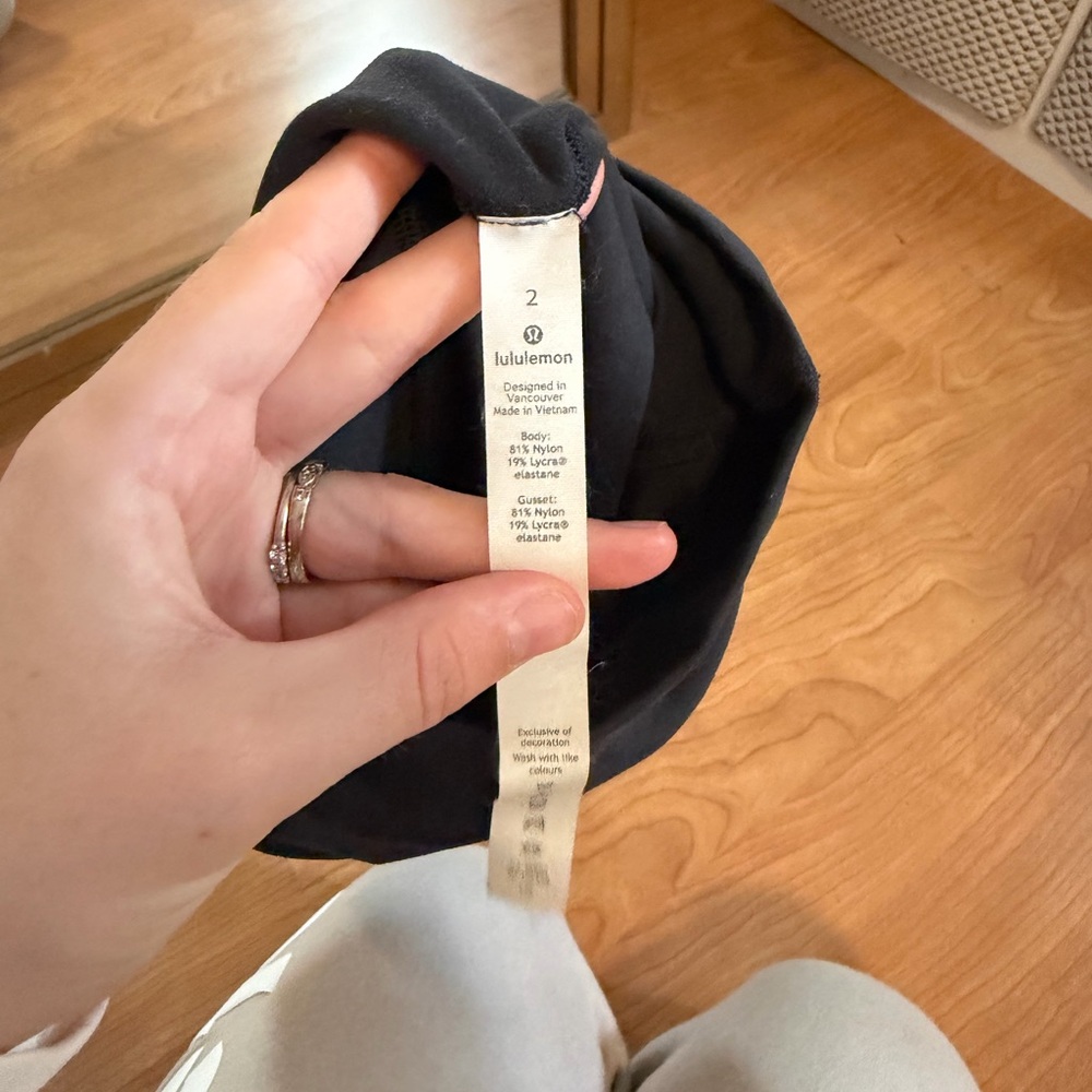 LULULEMON 7” BIKER - Picture 6 of 6